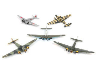Lot 98 - DIVERS (5)