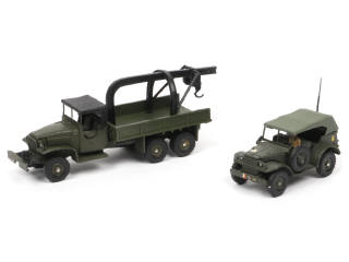 Lot 274 - DINKY TOYS (FRANCE) (2)
