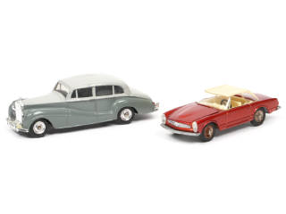 Lot 270 - DINKY TOYS (FRANCE) (2)