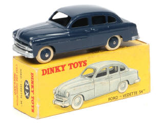 Lot 254 - DINKY TOYS (FRANCE) (1)