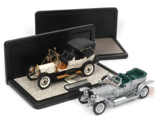 Lot 59 - FRANKLIN MINT (USA) (2)