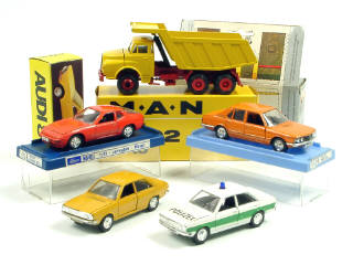 Lot 285 - SCHUCO & CONRAD (5)