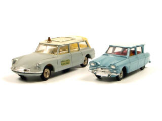 Lot 549 - DINKY TOYS (FRANCE) (2)