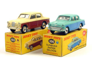 Lot 621 - DINKY TOYS (GB) (2)