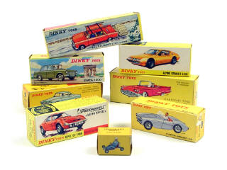 Lot 538 - DINKY TOYS (FRANCE) (8)