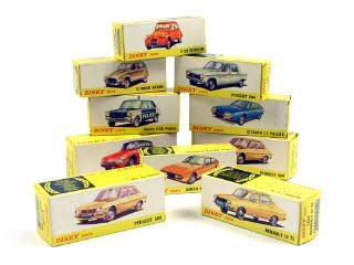 Lot 542 - DINKY TOYS FRANCE (10)