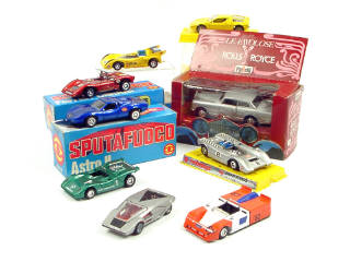 Lot 243 - MEBETOYS & DIVERS (9)