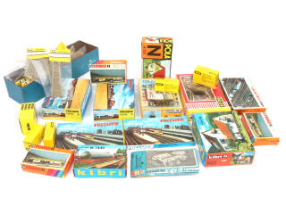 Lot 74 - DIVERS (HO) (1)
