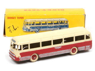 Lot 225 - DINKY TOYS (FRANCE) (1)