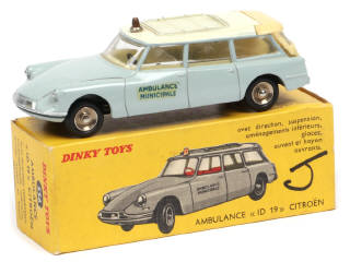 Lot 257 - DINKY TOYS (FRANCE) (1)