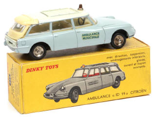 Lot 257 - DINKY TOYS (FRANCE) (1)