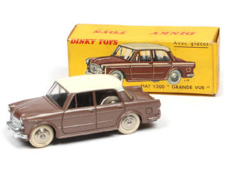 Lot 249 - DINKY TOYS (FRANCE) (1)