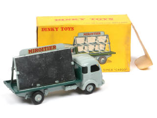 Lot 232 - DINKY TOYS (FRANCE) (1)