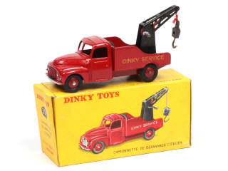 Lot 236 - DINKY TOYS (FRANCE) (1)