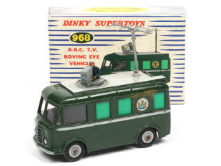 Lot 171 - DINKY TOYS (GB) (1)