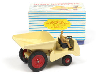 Lot 267 - DINKY TOYS (FRANCE) (1)