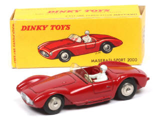 Lot 210 - DINKY TOYS (FRANCE) (1)