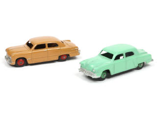 Lot 173 - DINKY TOYS (GB) (2)