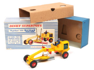 Lot 266 - DINKY TOYS (FRANCE) (1)