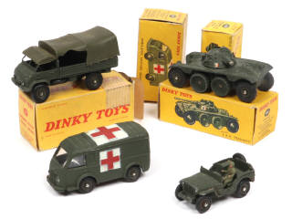 Lot 303 - DINKY TOYS (FRANCE) (4)