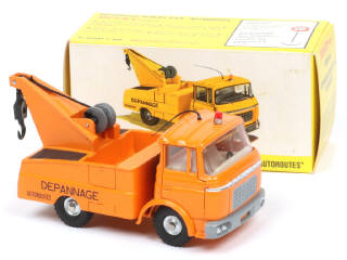 Lot 342 - DINKY TOYS (FRANCE) (1)