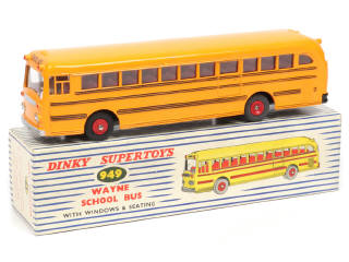 Lot 258 - DINKY TOYS (GB) (1)