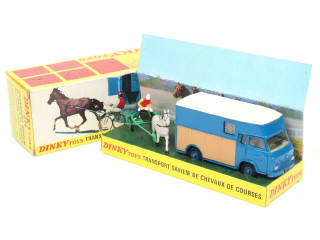 Lot 338 - DINKY TOYS (FRANCE) (1)