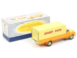 Lot 256 - DINKY TOYS (GB) (1)