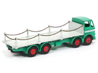 Lot 257 - DINKY TOYS (GB) (1)