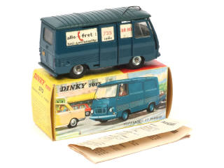 Lot 336 - DINKY TOYS (FRANCE) (1)