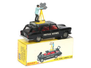 Lot 223 - DINKY TOYS (GB) (1)