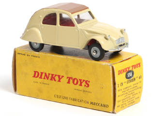 Lot 329 - DINKY TOYS (FRANCE) (1)