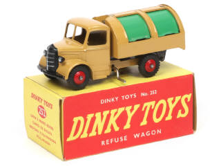 Lot 219 - DINKY TOYS (GB) (1)