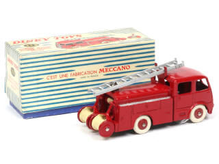 Lot 292 - DINKY TOYS (FRANCE) (1)
