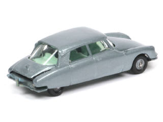 Lot 63 - MAJORETTE (FRANCE) (1)