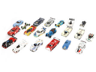 Lot 84 - DIVERS (20)