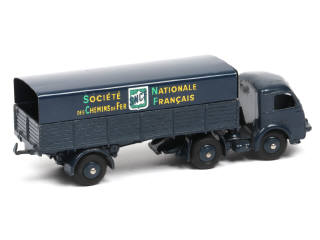 Lot 181 - DINKY TOYS (FRANCE) (1)