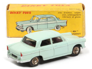 Lot 196 - DINKY TOYS (FRANCE) (1)