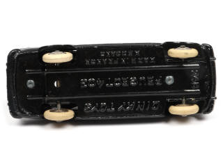 Lot 167 - DINKY TOYS (FRANCE) (1)