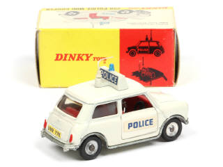 Lot 287 - DINKY TOYS (GB) (1)