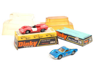 Lot 300 - DINKY TOYS (GB) (2)