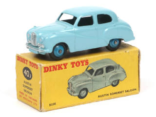 Lot 271 - DINKY TOYS (GB) (1)