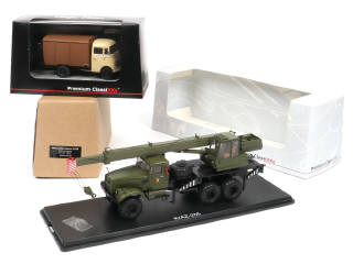 Lot 148 - PREMIUM CLASSIXXS (CHINE) (2)