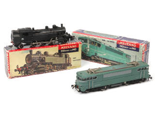 Lot 17 - HORNBY 'HO' (2)