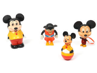 Lot 4 - DIVERS (4)