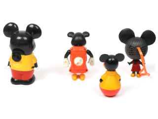 Lot 4 - DIVERS (4)