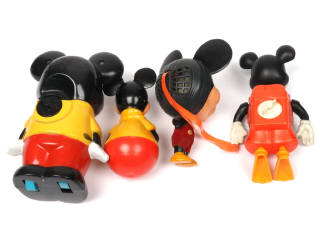 Lot 4 - DIVERS (4)