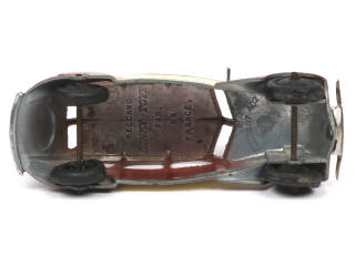 Lot 262 - DINKY TOYS (FRANCE) (1)