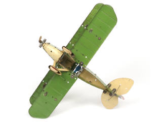 Lot 195 - MECCANO (1)