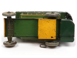 Lot 135 - STRAUSS (USA) (1)
